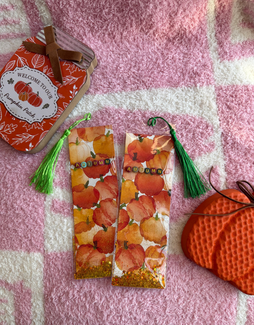 Autumn pumpkin glitter bookmark