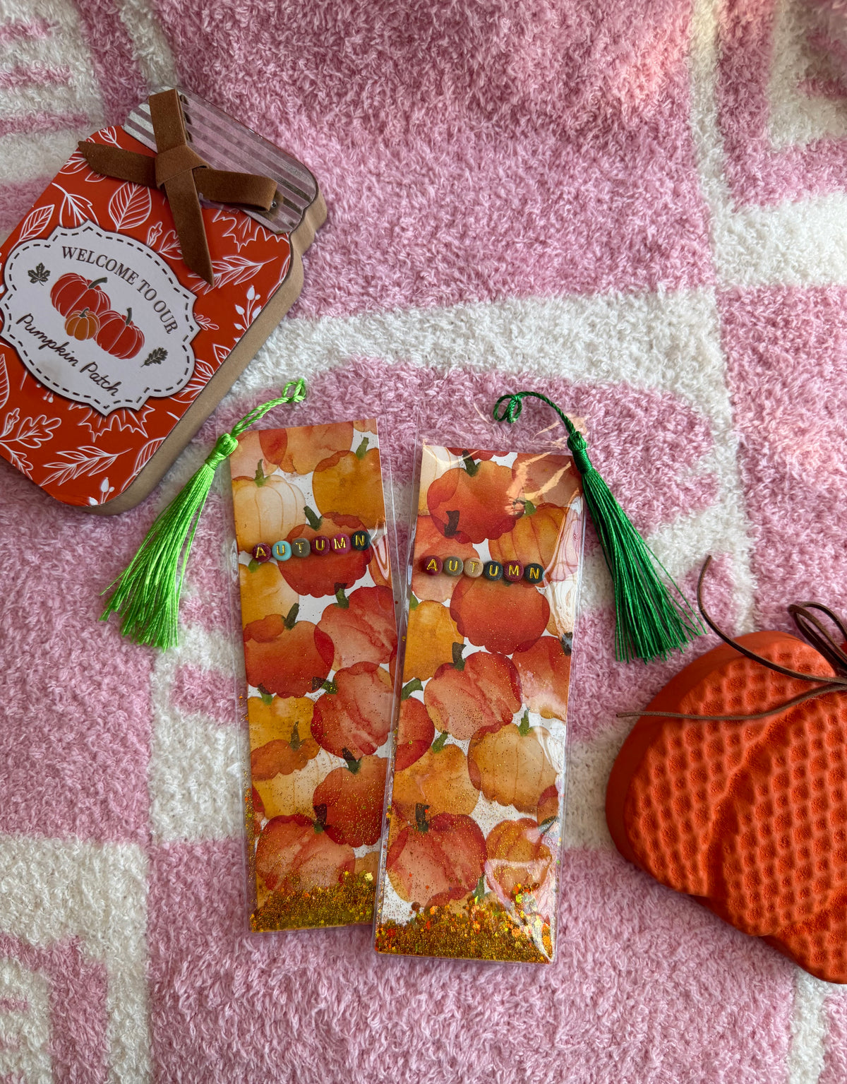 Autumn pumpkin glitter bookmark